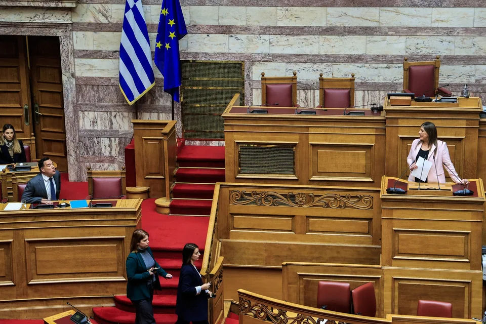 Adonis Konstantopoulou Bouli Diaksifismoi 170326b