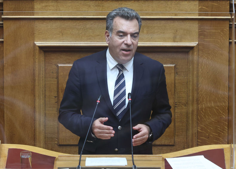 Konsolas Manos Bouli 211124