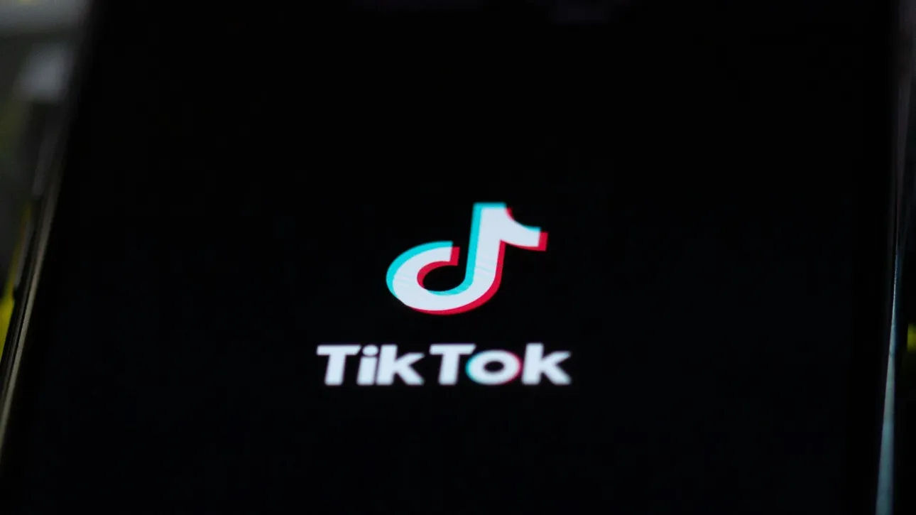 TIK TOK Social Media 250125