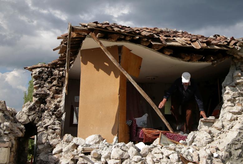 Seismos 6.4R Albania 261119f
