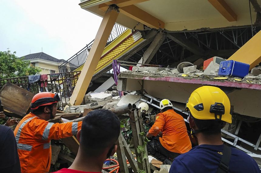 Seismos 6.2R Indonesia 150121