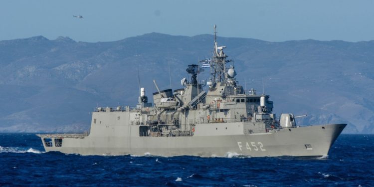 Ploio Ydra Fregata PN 130324
