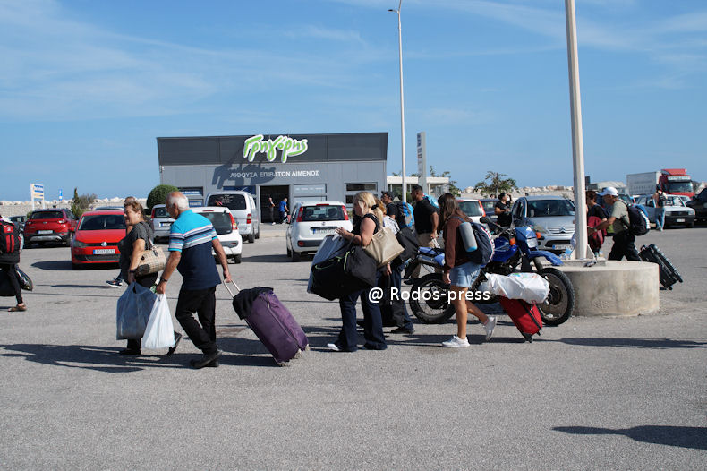 Lathrometanastes Limani Rodos Antidraseis 291023